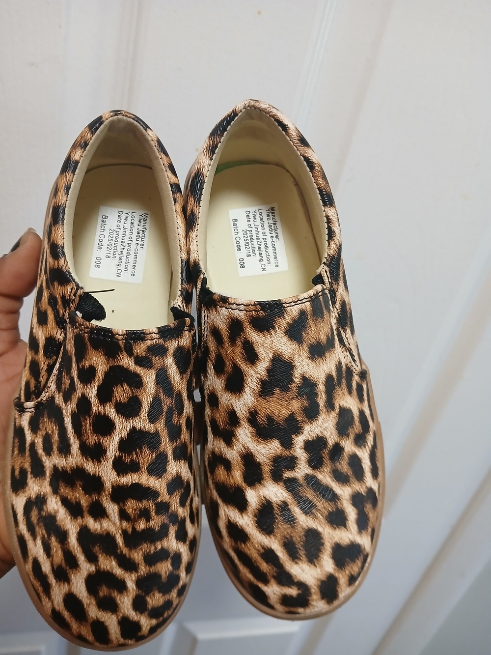 Leopard Print Slip-On Shoes - Tan & Black